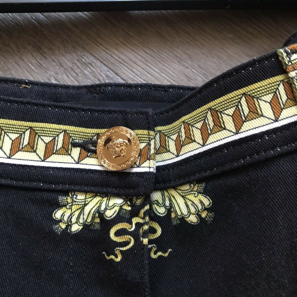 VERSACE Renaissance Print Denim Shorts - Picture 11 of 13